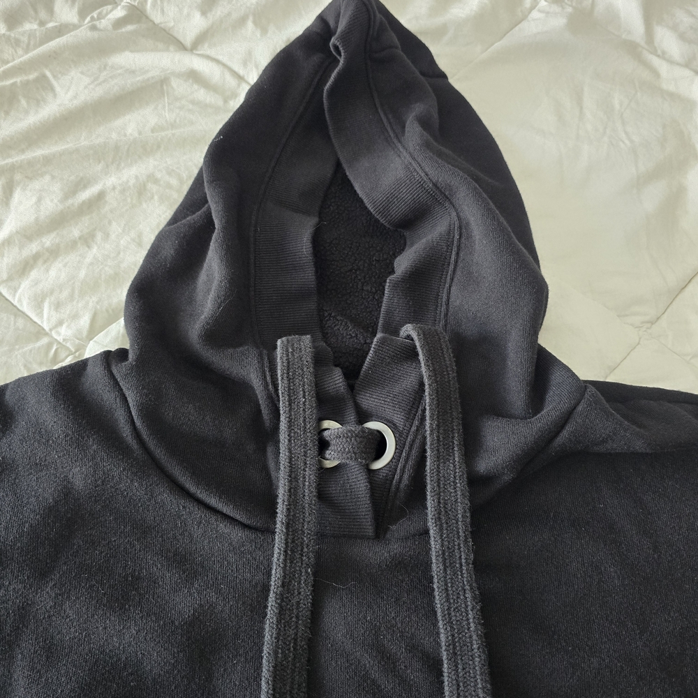Alo Black Short Sleeve Hoodie - Picture 4 of 7